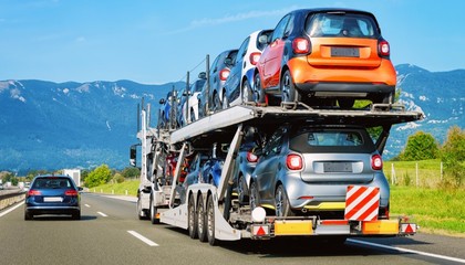 缺乏基本面支撐，長久物流三連板后連續暴跌警示炒作風險